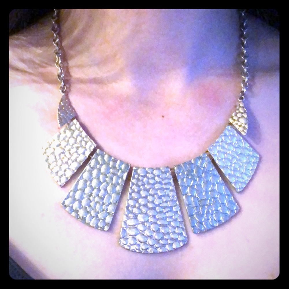 Statement necklace